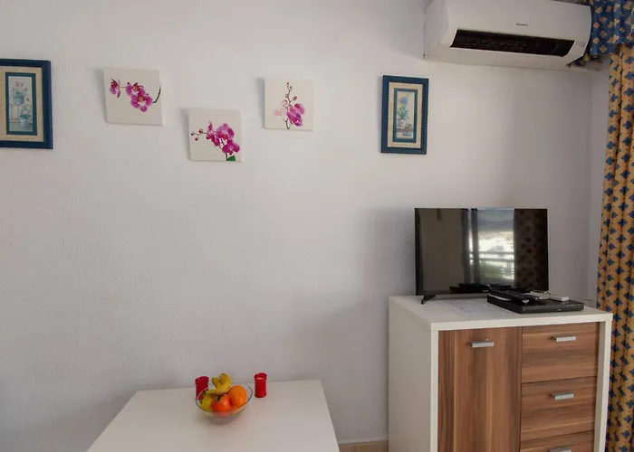 Santa Maria 85 - One Bed Адехе