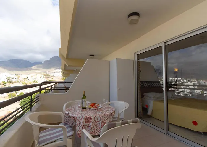 Santa Maria 85 - One Bed *